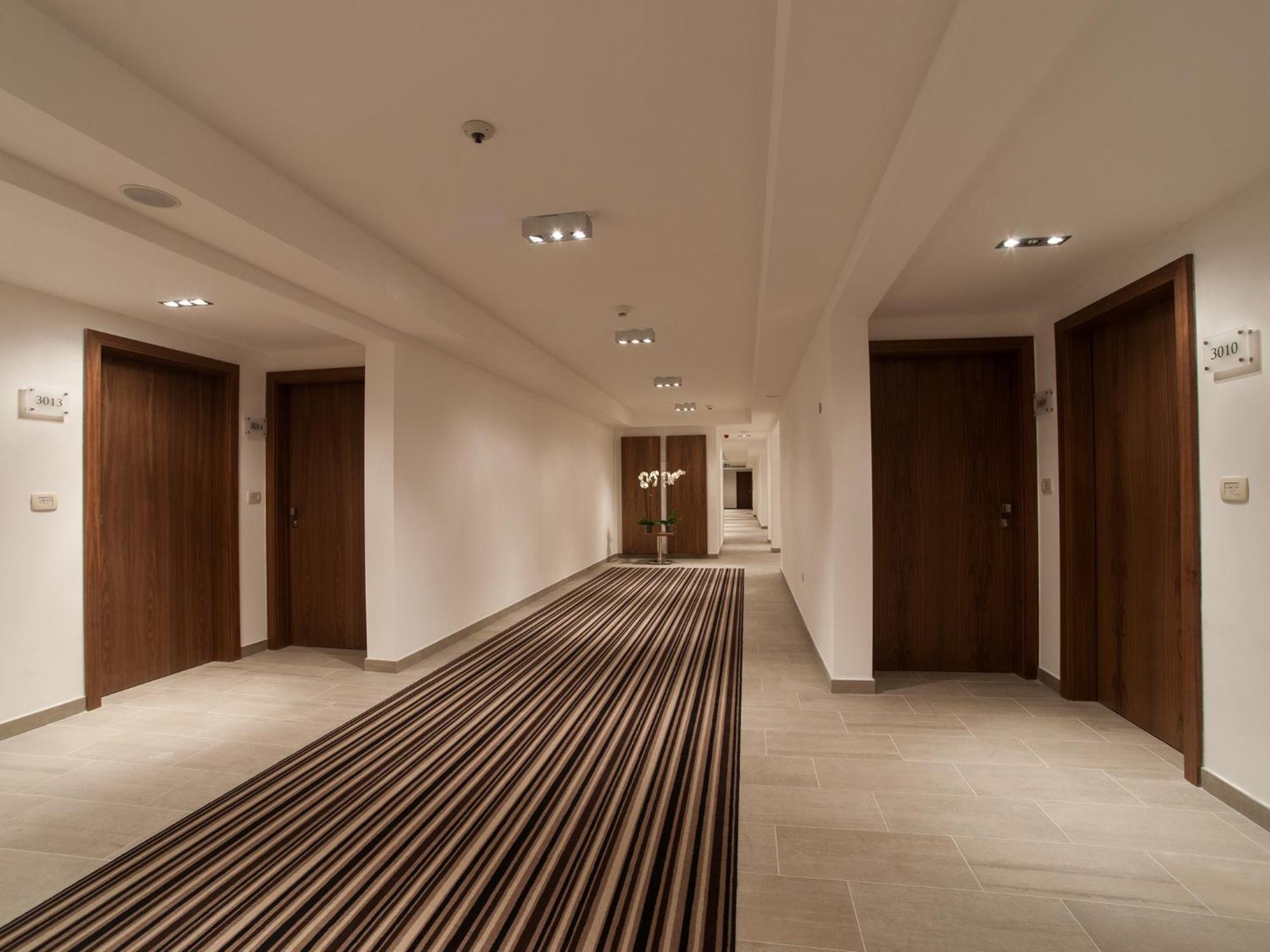 Aparthotel Miramare Макарска Екстериор снимка